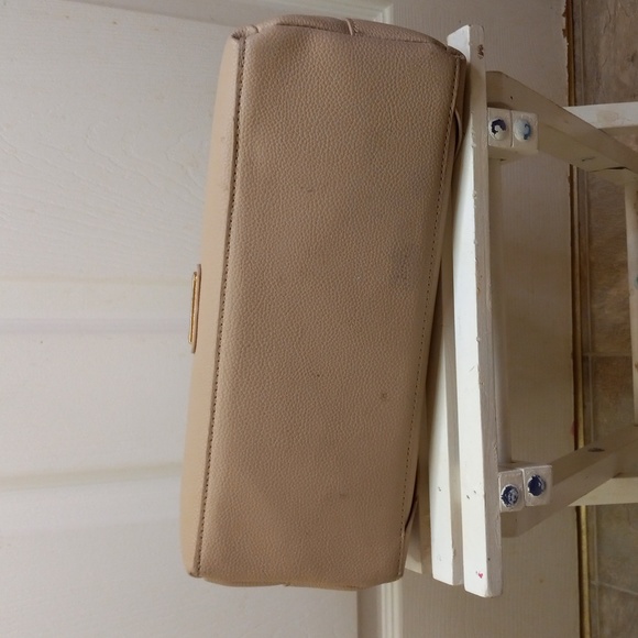 VEGAN Like Dreams EUC Everywhere Bag PVC Leather Handbag Wooden Handle… - Picture 5 of 13